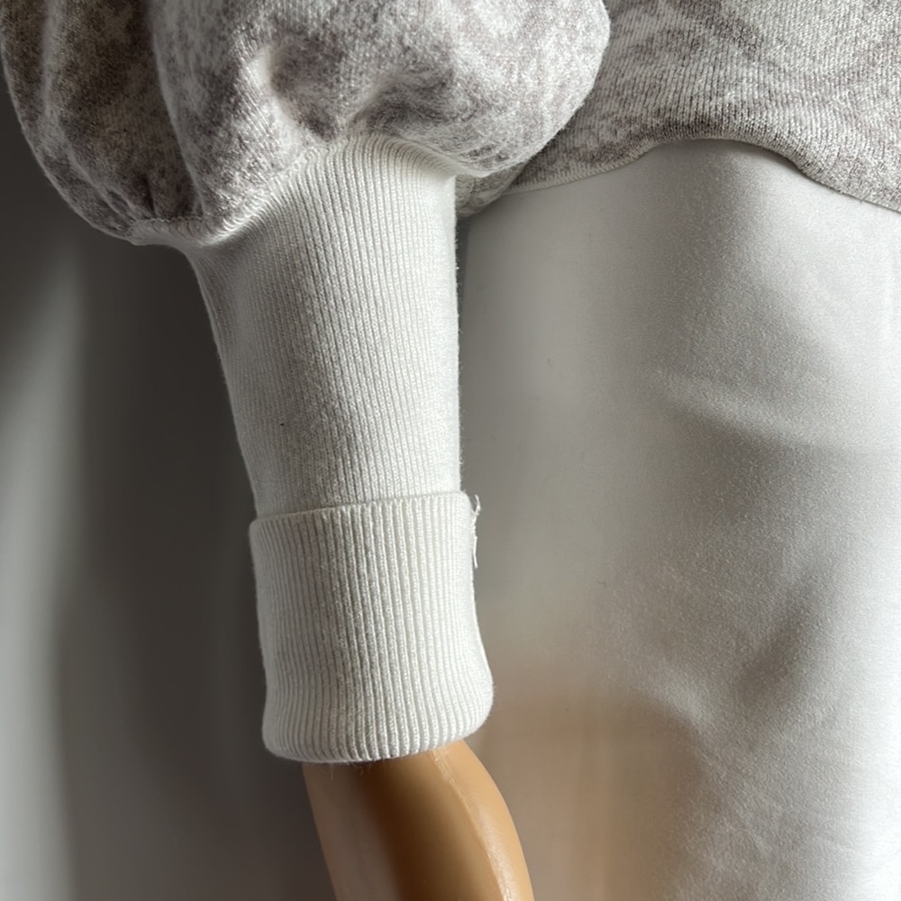 Express White Patterned Sweater - Picture 9 of 10